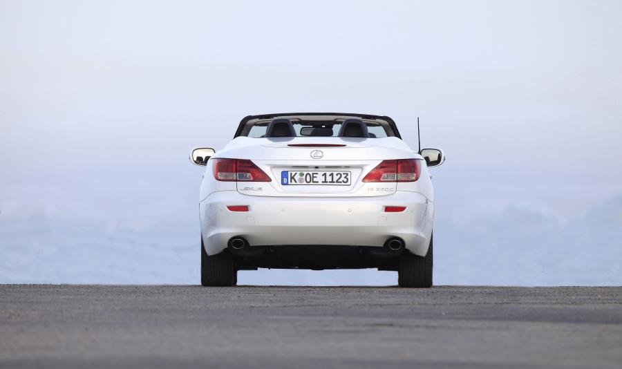  Lexus IS250C 2008 года  (фото 60 из 113)